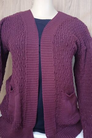 CARDIGAN  DE LINHA COM BOLSO - PLUS SIZE
