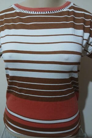 BLUSA DECOTE CANOA ELASTICO NA LATERAL