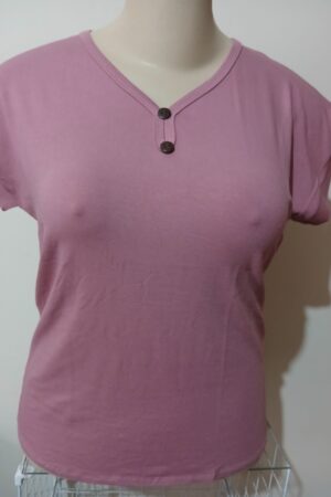 BLUSA LISA COM 2 BOTÕES