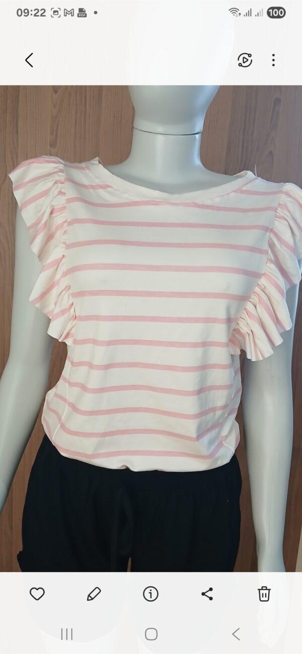 BLUSA COM BABADO